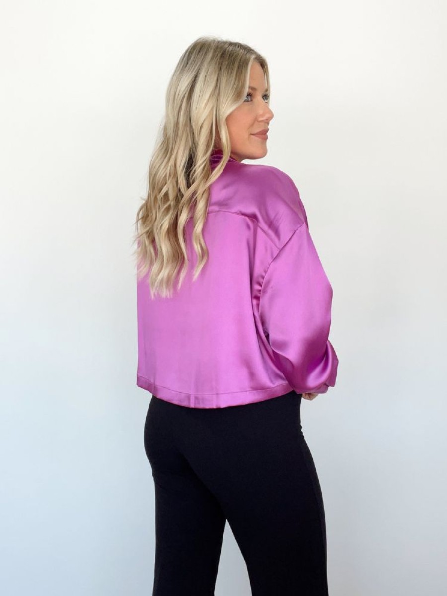 Lane 201 | Business Savvy Top