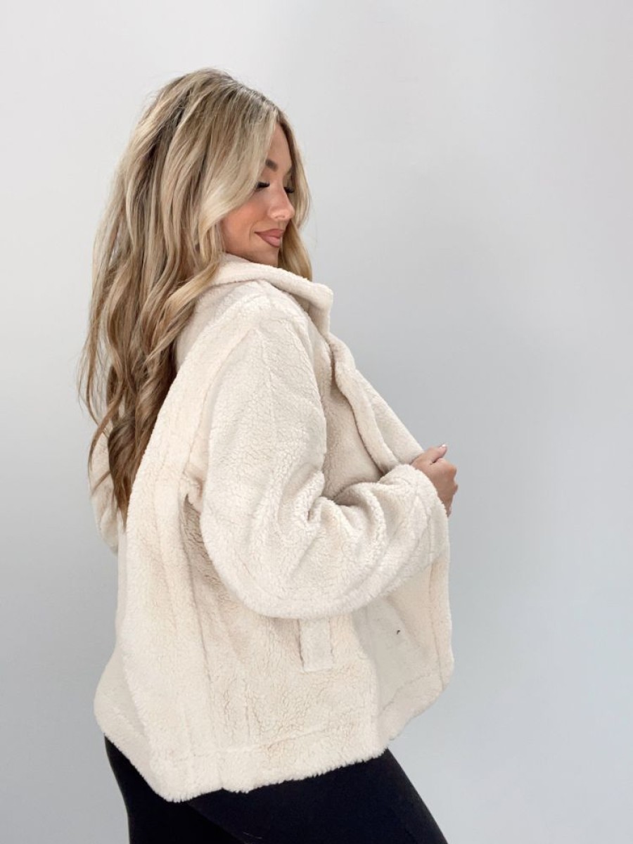 Lane 201 | Cream Teddy Coat